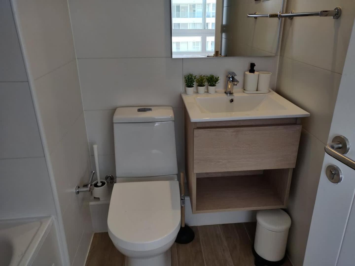 Chic In Vibrant Nunoa Apartamento *